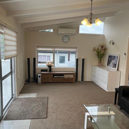Hillcrest Homestay, Northshore, Окленд Экстерьер фото